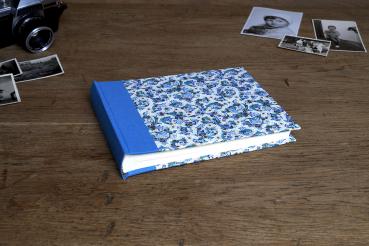 Klassisches Fotoalbum hellblau Handarbeit Leinen